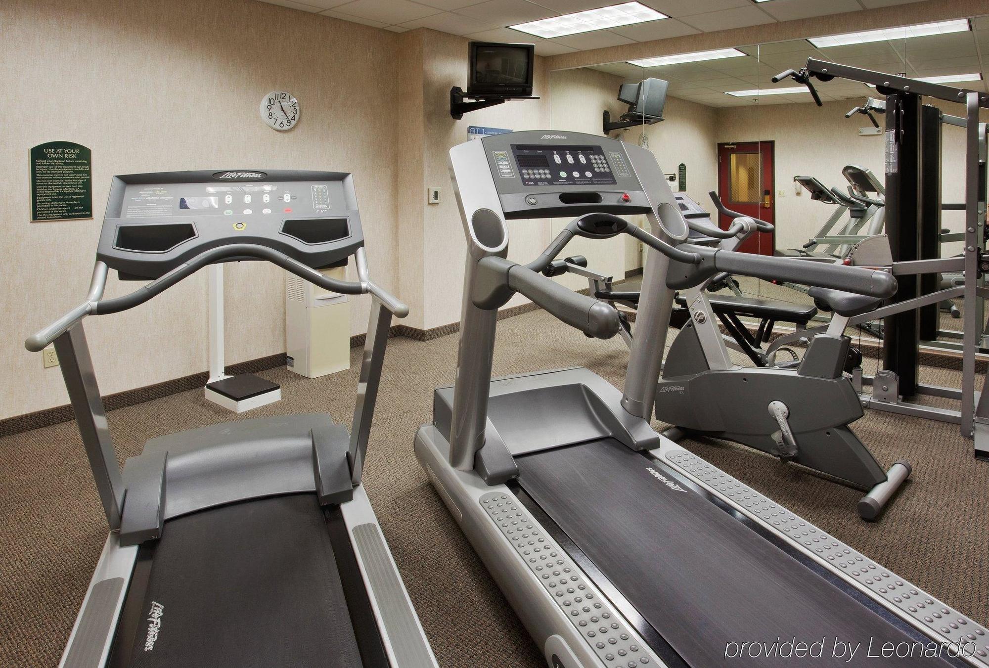 Holiday Inn Express Hotel & Suites Manteca By Ihg Facilities photo