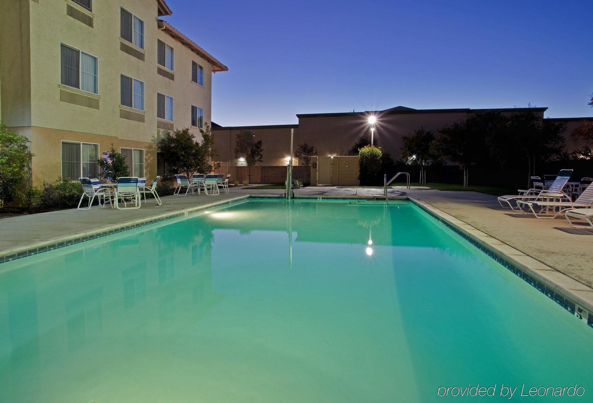 Holiday Inn Express Hotel & Suites Manteca By Ihg Facilities photo